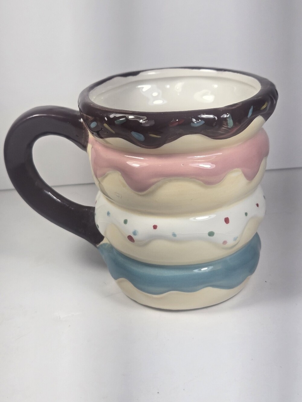 Stacked Donut Ceramic 18 Ounce Coffee Mug Boston Warehouse EUC Coffee And Donuts